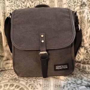 Kenneth Cole Reaction Charcoal Messenger Bag